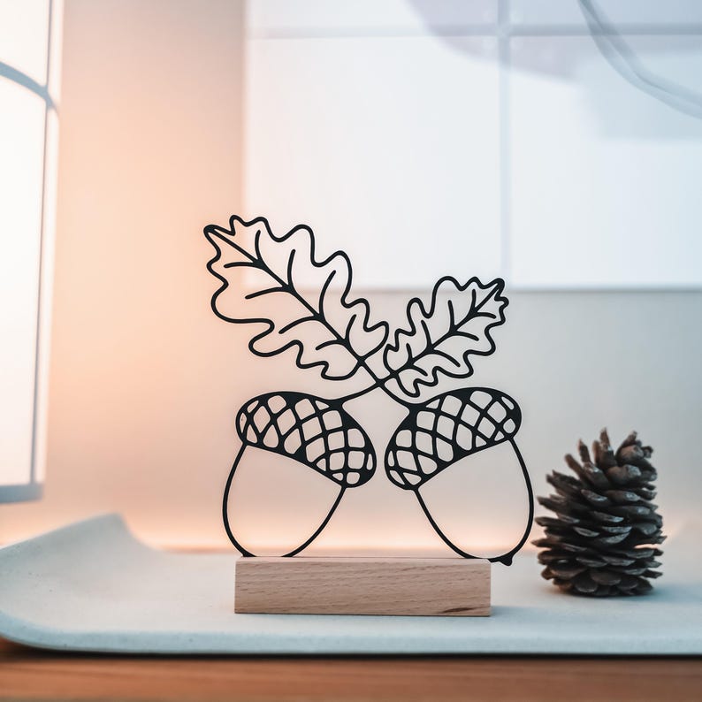 Eicheln Aufsteller — Line Art